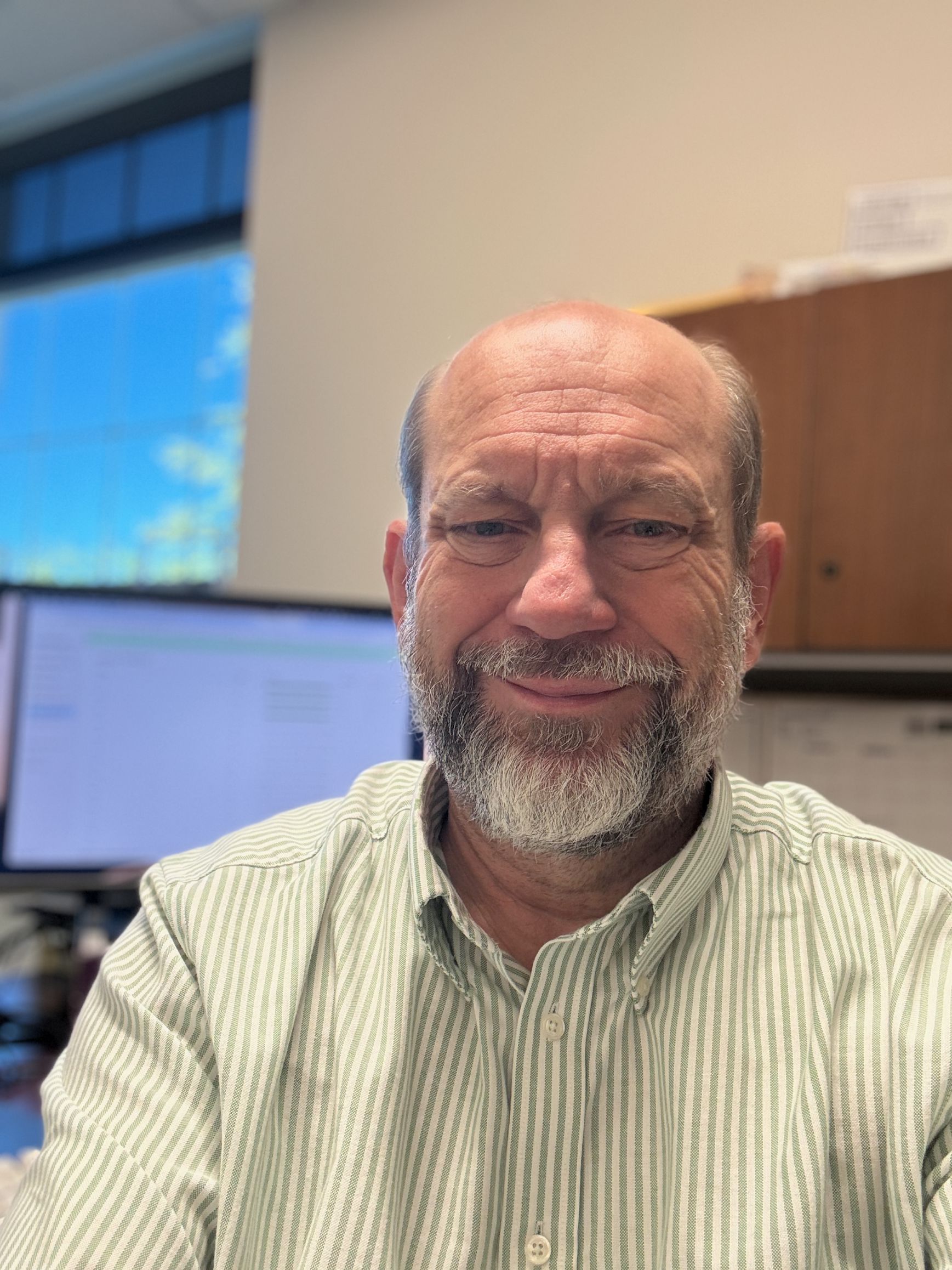 Dr. Robert Engelhardt