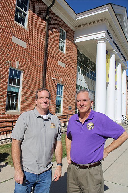 2022-2-28_Minds_Professors_Pic_2 Professors Talbert and Eberle stand in front of the MInDS center.